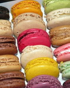 Французское пирожное макарон