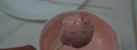 пирожные розовые кейк попсы. Шаг 13