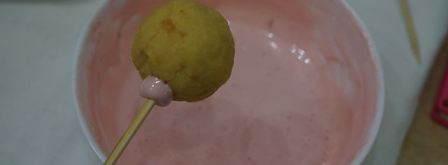 пирожные розовые кейк попсы. Шаг 11