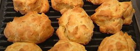 пирожные шу с миндальными хлопьями. Шаг 11