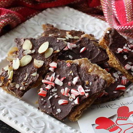 Рецепт шоколадных пирожных с миндалем