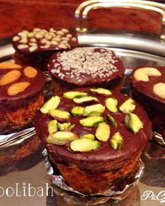 Сыроедные пирожные Маскарад