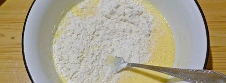 пицца на жидком тесте со свининой, помидорами и перцем. Шаг 5