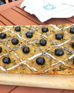 Пицца с анчоусами