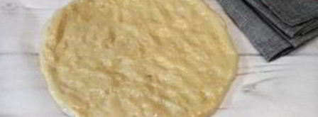 пицца с сыром из козьего молока и рукколой. Шаг 3