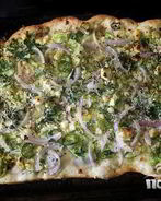 Пицца с цуккини и кукурузой