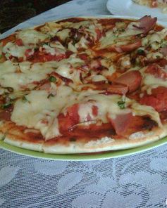 Пицца тонкая