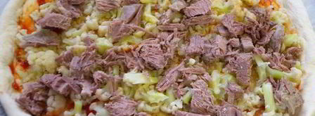 сытная пицца с яично-сметанной заливкой. Шаг 18