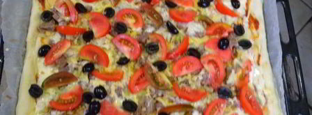 сытная пицца с яично-сметанной заливкой. Шаг 23