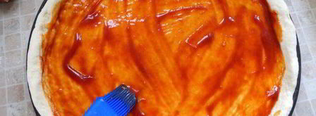 сытная пицца с яично-сметанной заливкой. Шаг 5