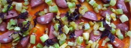 сытная пицца с яично-сметанной заливкой. Шаг 9