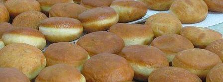 пончики суфганиет — традиционная еврейская выпечка на хануку. Шаг 11