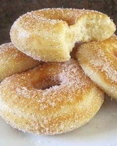 Пышные пончики с корицей