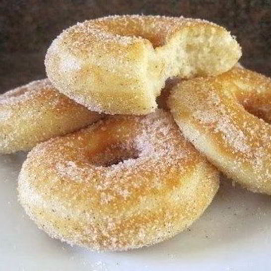 Рецепт пышных пончиков с корицей