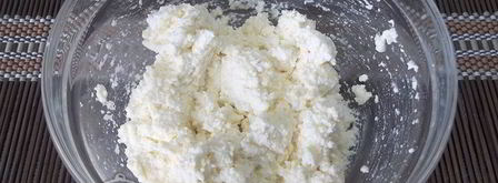 творожные пончики с шоколадом. Шаг 3