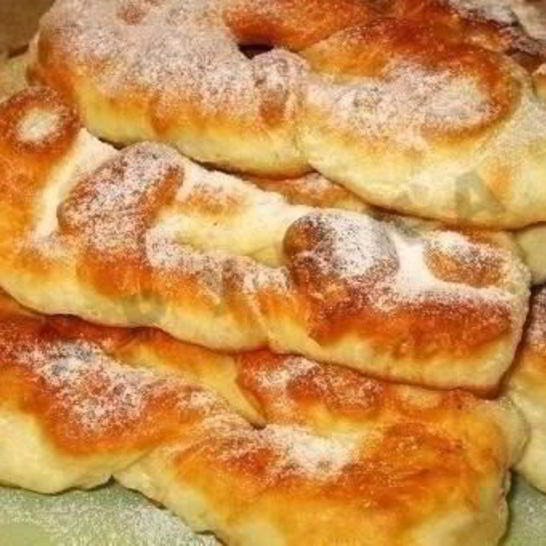 Рецепт пышного хвороста на кефире