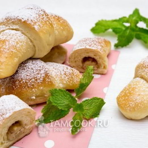 Рулетики с марципаном и миндалем