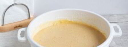 классическая шарлотка с яблоками и нектаринами. Шаг 4