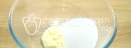 нежная шарлотка с яблоками в духовке. Шаг 3