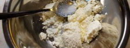 шарлотка из сухарей с яблоками. Шаг 3