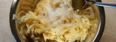 шарлотка из сухарей с яблоками. Шаг 6