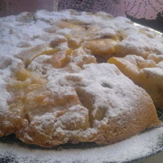 Шарлотка из того, что под рукой