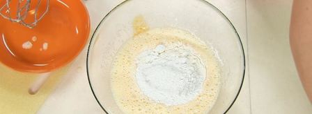 шарлотка на минеральной воде. Шаг 3