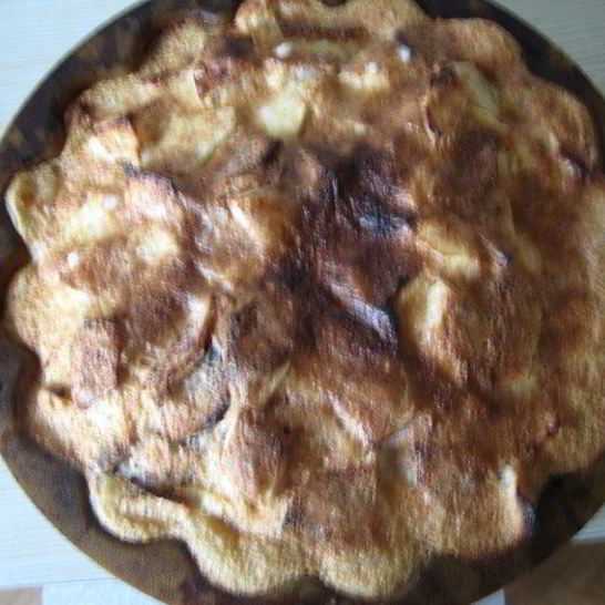 Рецепт шарлотки с безе