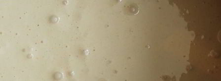 шарлотка с черной смородиной из мультиварки. Шаг 5