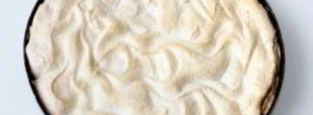 шарлотка с яблоками и безе. Шаг 11