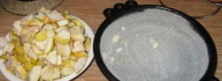 шарлотка со сметаной и яблоками. Шаг 6