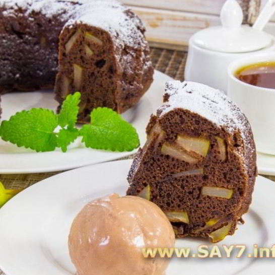 Рецепт шоколадной шарлотки с грушей