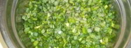 заливная шарлотка с луком. Шаг 3