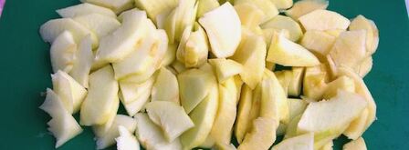 рождественский яблочный штрудель с орехами и сухофруктами. Шаг 4