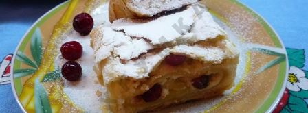 штрудель с творожной начинкой из слоеного теста. Шаг 8