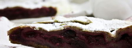 штрудель с вишней из слоеного теста. Шаг 14