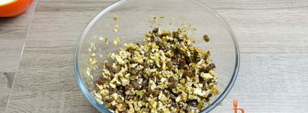 штрудель с яблоками, изюмом и грецкими орехами. Шаг 19