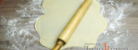 штрудель с яблоками, изюмом и грецкими орехами. Шаг 24