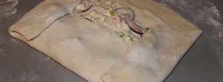 ванильный штрудель с яблоком, сливами и творогом. Шаг 8