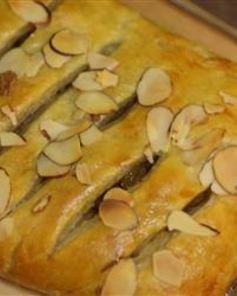 Яблочный штрудель из готового слоеного теста