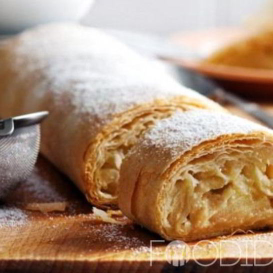 Рецепт яблочного штруделя из слоеного теста