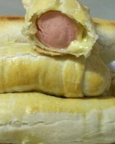 Слойки с сыром и сосисками