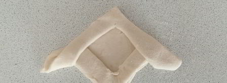 слойки с творогом и сливой. Шаг 4