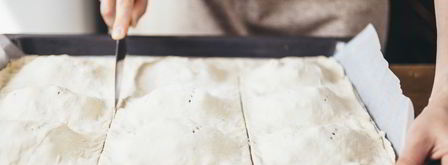 слойки с яйцом и зеленью. Шаг 12