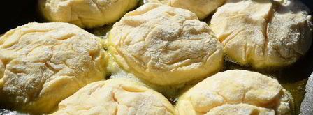 бабушкины творожные сырники. Шаг 10