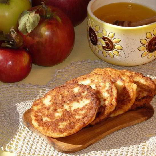 Рецепт медово-яблочных сырники