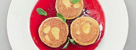 сырники с кукурузной мукой и вареньем. Шаг 9