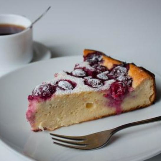 Рецепт творожника с вишней