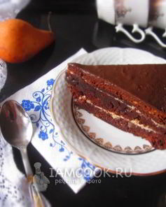 Шоколадный торт с грушевым кремом