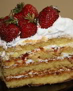 Торт Корзина с клубникой